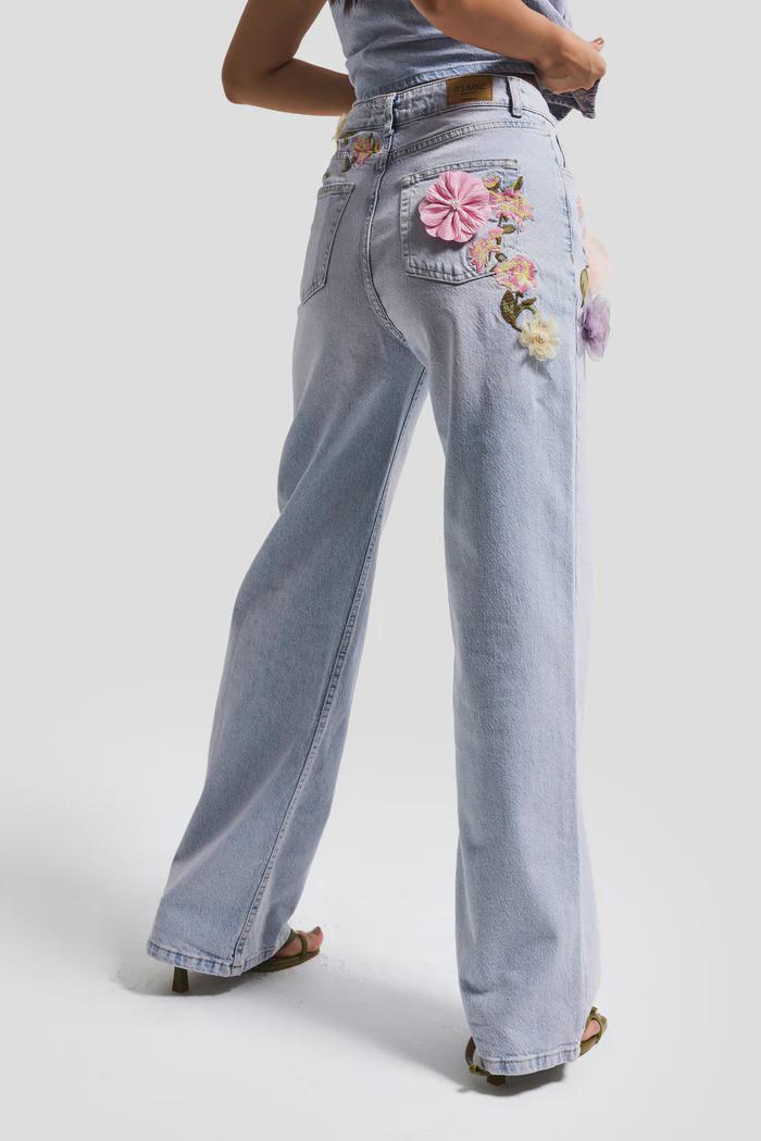 Women’s Light Wash 3D Floral Jeans - Image 2