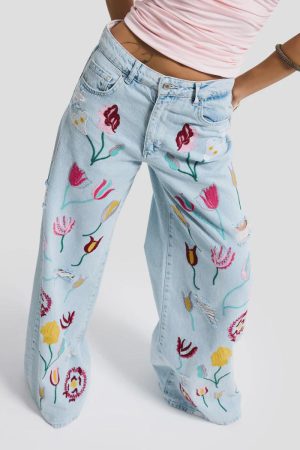 Women’s Light Blue Floral Embroidered Jeans