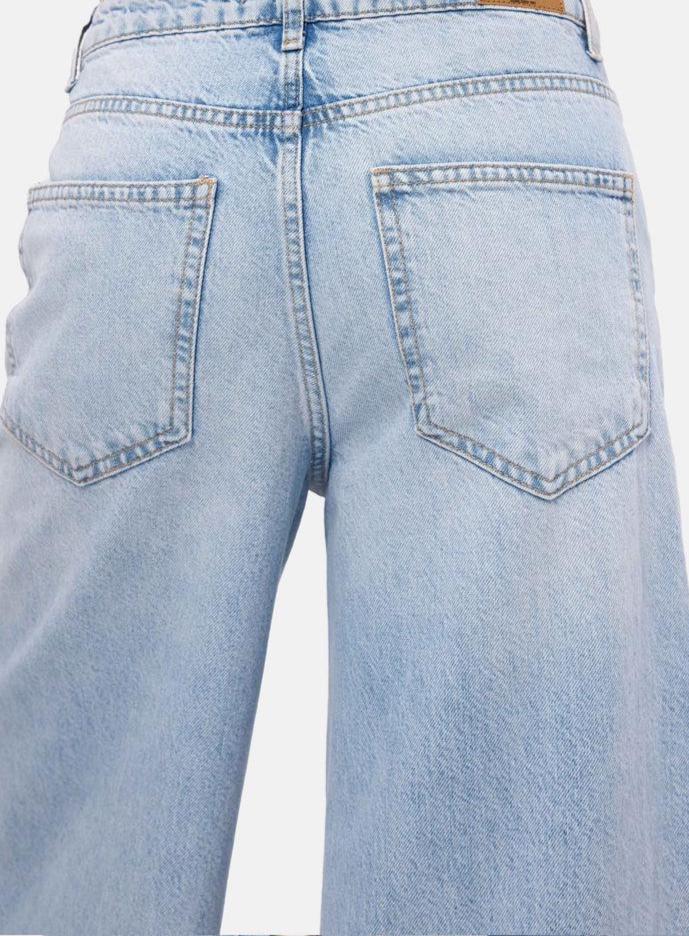 Women’s Light Wash Grommet Jeans - Image 4