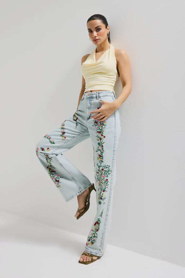 Women’s Light Wash Floral Embroidered Jeans
